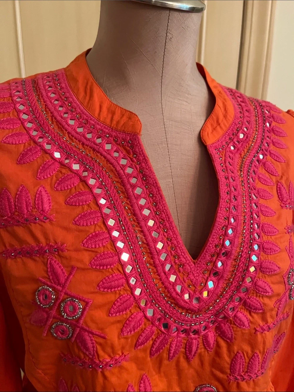 TORY BURCH Resort Pink Embroidered Orange Mirror Accents L. SLV Tunic 8  